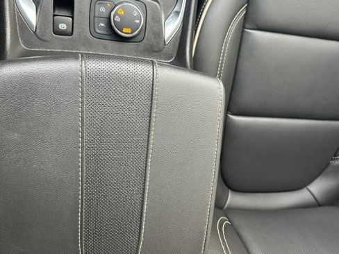 Certified 2023 Chevrolet Traverse Premier w/ Redline Edition image 31