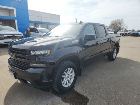 Used 2021 Chevrolet Silverado 1500 RST AWD/4WD image 2