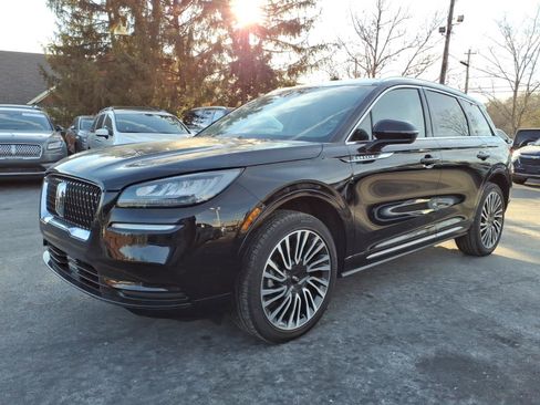 Used 2022 Lincoln Corsair Reserve image 3