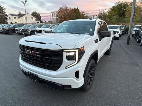 New 2026 GMC Sierra 1500 Elevation image 3