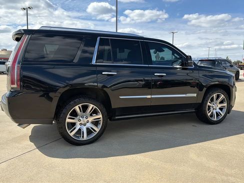 Used 2016 Cadillac Escalade Premium AWD/4WD image 22