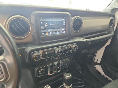 Used 2020 Jeep Wrangler Unlimited Sport S AWD/4WD image 19