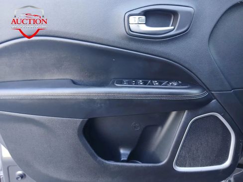 Used 2019 Jeep Compass Sport FWD image 20