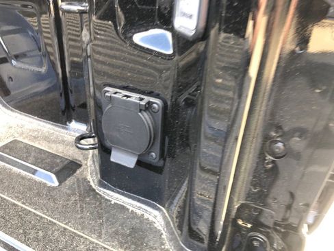 New 2025 GMC Sierra 1500 Elevation image 42