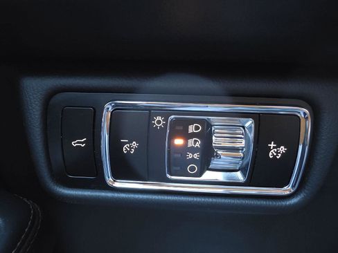 Used 2025 Lincoln Aviator Reserve w/ Equipment Group 201A image 18