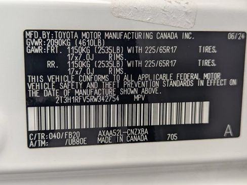 Used 2024 Toyota RAV4 LE FWD image 27