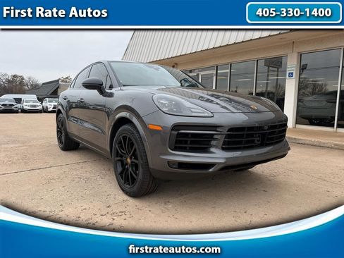 Used 2022 Porsche Cayenne Coupe AWD/4WD image 1