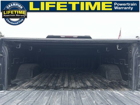 Used 2020 GMC Sierra 1500 Elevation w/ Elevation Value Package image 12