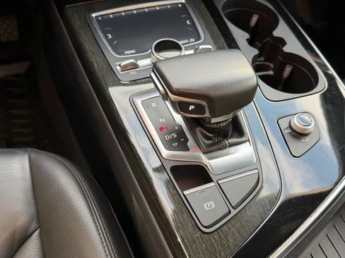 Used 2018 Audi Q7 3.0T Premium Plus AWD/4WD image 22