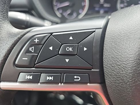 Used 2024 Nissan Sentra SV image 27