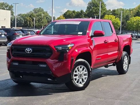 Used 2026 Toyota Tacoma SR5 AWD/4WD image 2