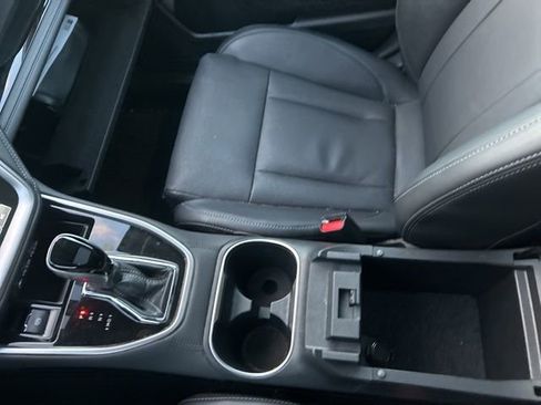 Used 2023 Subaru Outback Limited image 17