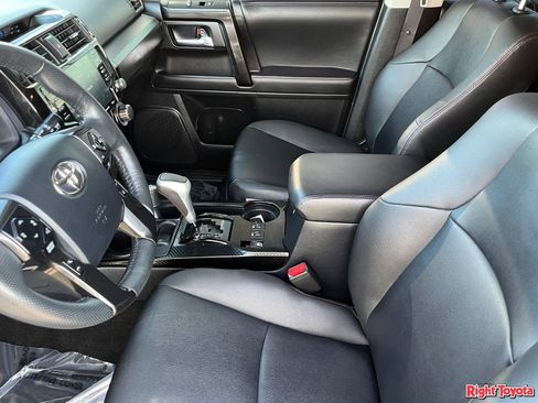 Certified 2024 Toyota 4Runner TRD Off-Road Premium w/ Moonroof Package AWD/4WD image 21