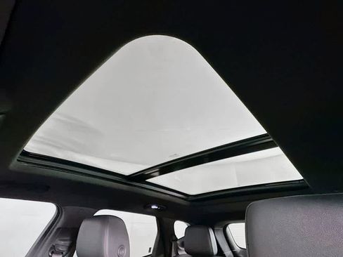 Used 2023 Chevrolet Blazer RS w/ Enhanced Convenience Package image 32