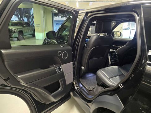 Used 2021 Land Rover Range Rover Sport SE image 18