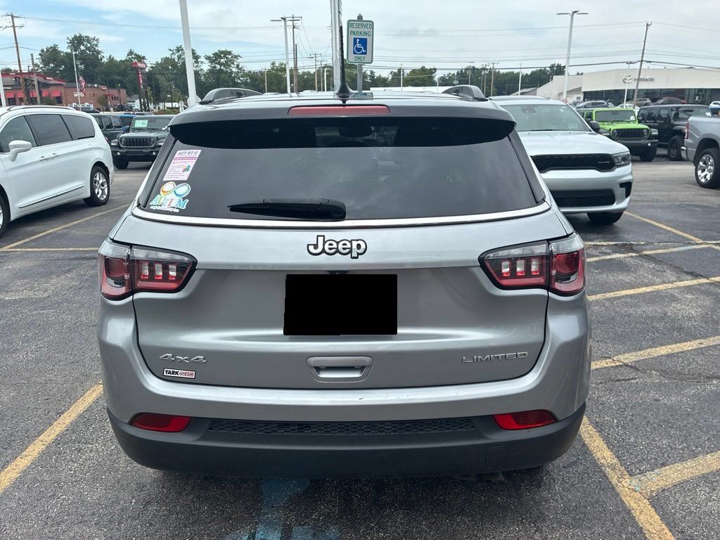 Certified 2022 Jeep Compass Limited AWD/4WD image 4