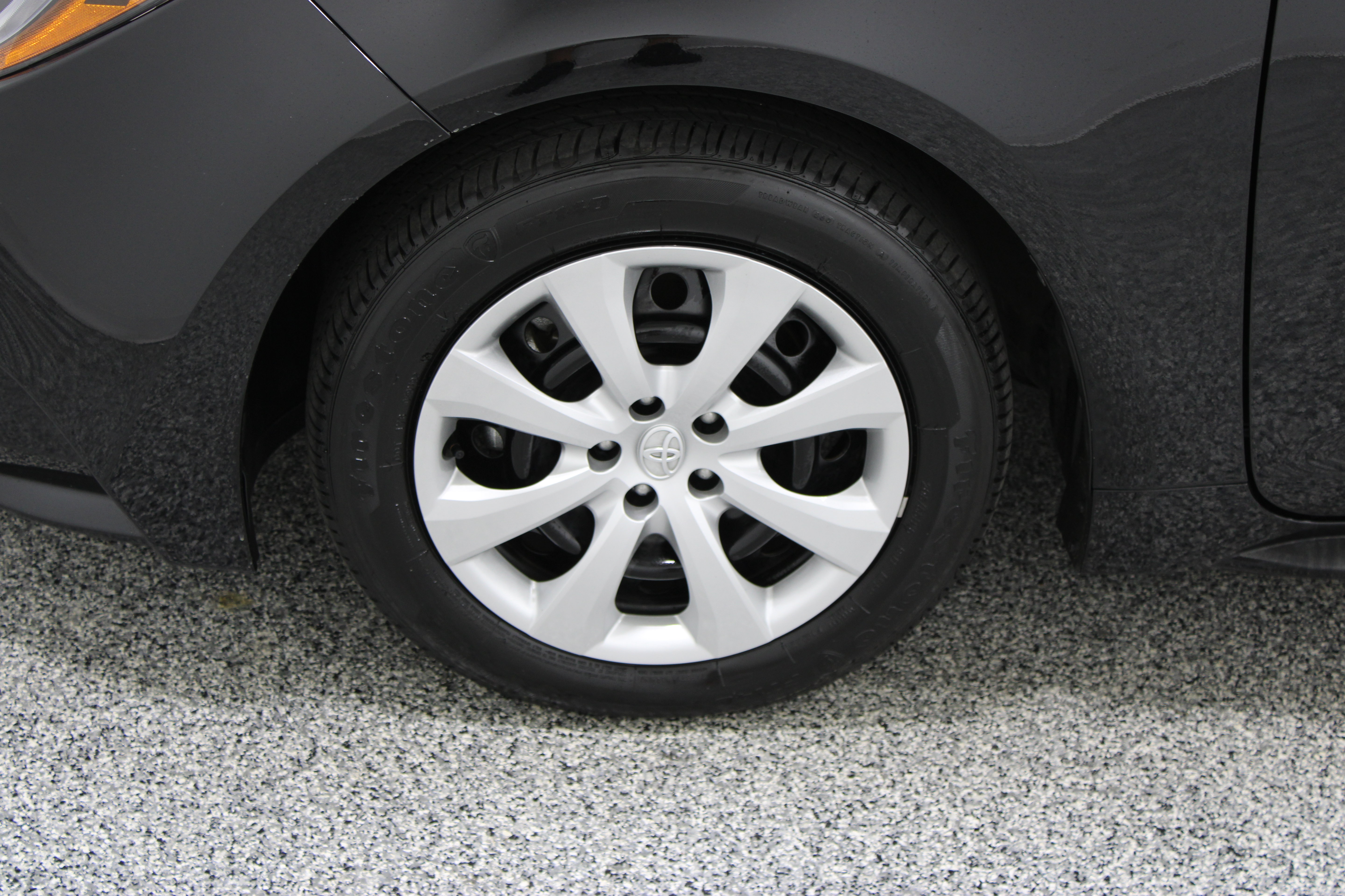 Used 2026 Toyota Corolla LE FWD image 11