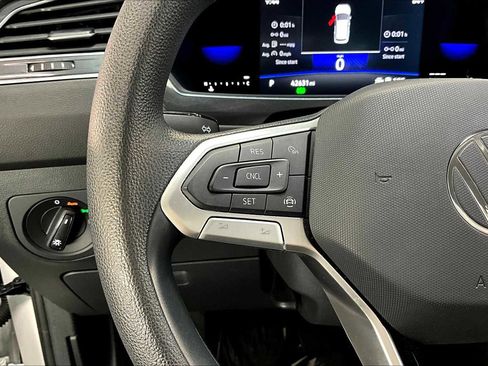 Used 2022 Volkswagen Tiguan S image 20