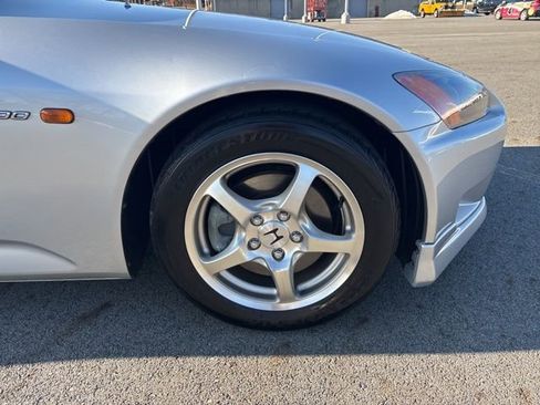 Used 2002 Honda S2000 image 10