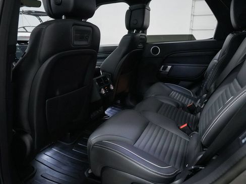 Used 2023 Land Rover Discovery HSE R-Dynamic AWD/4WD image 34