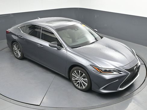 Used 2019 Lexus ES 350 Luxury w/ Accessory Package 2 image 33