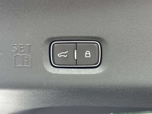 New 2026 Ford Expedition Active RWD image 17