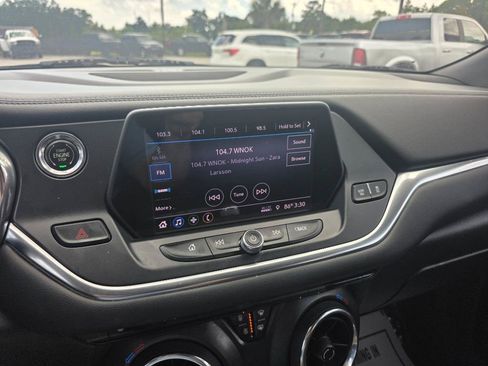Used 2019 Chevrolet Blazer LT FWD image 16