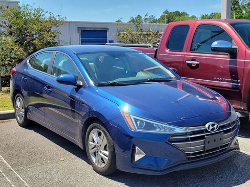 Used 2020 Hyundai Elantra SEL FWD image 1