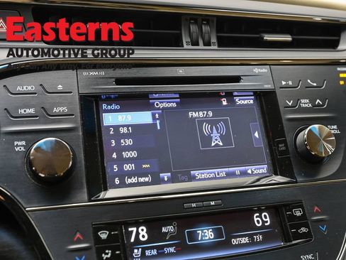 Used 2017 Toyota Avalon Limited w/ All Weather Liner Package FWD image 19