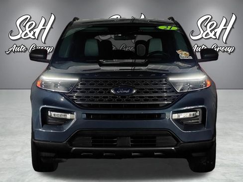 Used 2021 Ford Explorer XLT w/ Equipment Group 202A AWD/4WD image 21