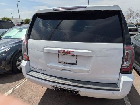 Used 2019 GMC Yukon XL SLT AWD/4WD image 3