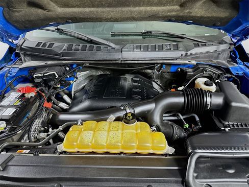 Used 2016 Ford F150 Lariat w/ Equipment Group 502A Luxury image 9