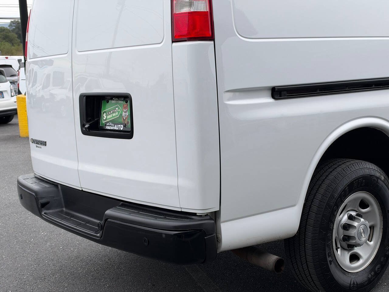 Used 2020 Chevrolet Express 2500 w/ Driver Convenience Package RWD image 45
