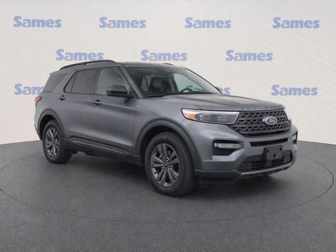 Used 2023 Ford Explorer XLT w/ Equipment Group 202A RWD image 1