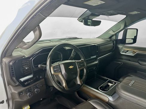 Used 2024 Chevrolet Silverado 3500 High Country w/ High Country Premium Package image 31