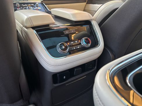 Used 2018 Lincoln Navigator Black Label w/ Cargo Package image 28