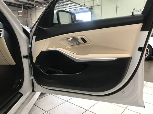 Used 2025 BMW 330i 330I SEDAN 4D image 14