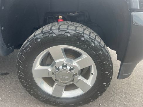 Used 2016 GMC Sierra 2500 Denali w/ Duramax Plus Package AWD/4WD image 50