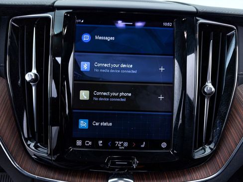 Used 2023 Volvo XC60 B6 Ultimate w/ Protection Package Premier image 23