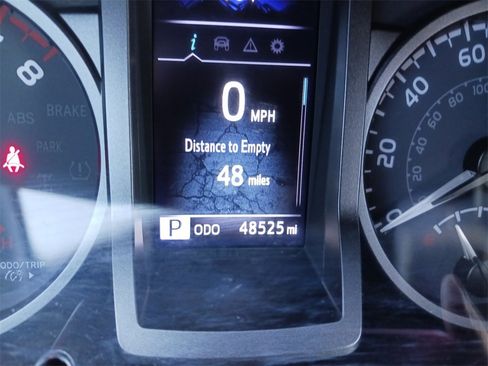 Used 2023 Toyota Tacoma TRD Off-Road image 19