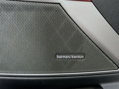 Certified 2023 BMW 330i xDrive Sedan w/ Premium Package image 19