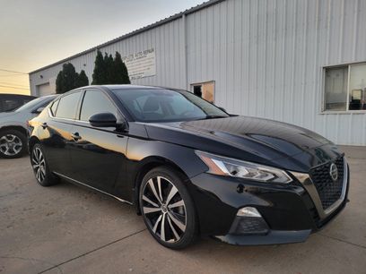 Used 2020 Nissan Altima 2.5 SR w/ Premium Package