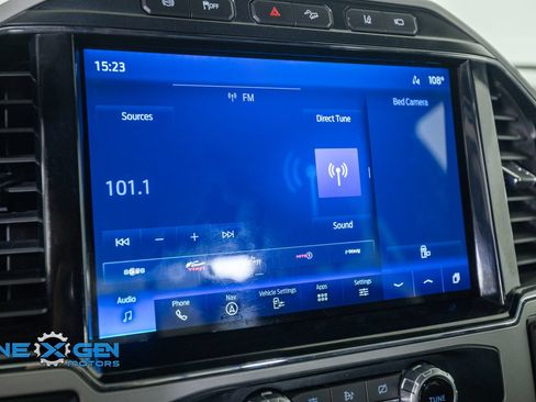 Used 2022 Ford F350 Lariat w/ Lariat Ultimate Package AWD/4WD image 17