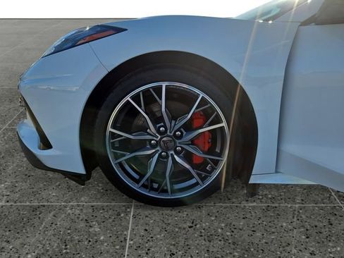 Used 2024 Chevrolet Corvette Stingray Premium Conv w/ Z51 Performance Package image 14