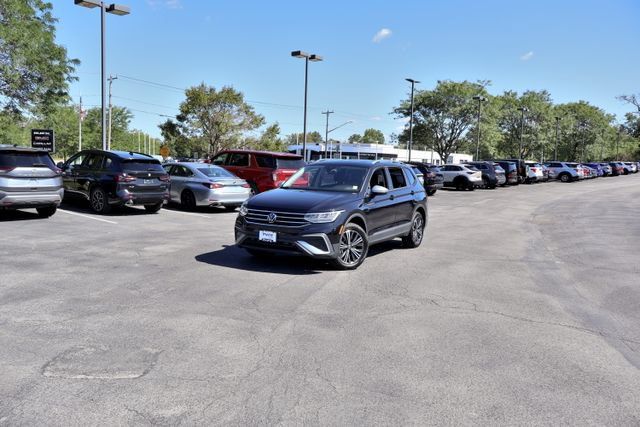 Used 2024 Volkswagen Tiguan Wolfsburg Edition FWD image 1