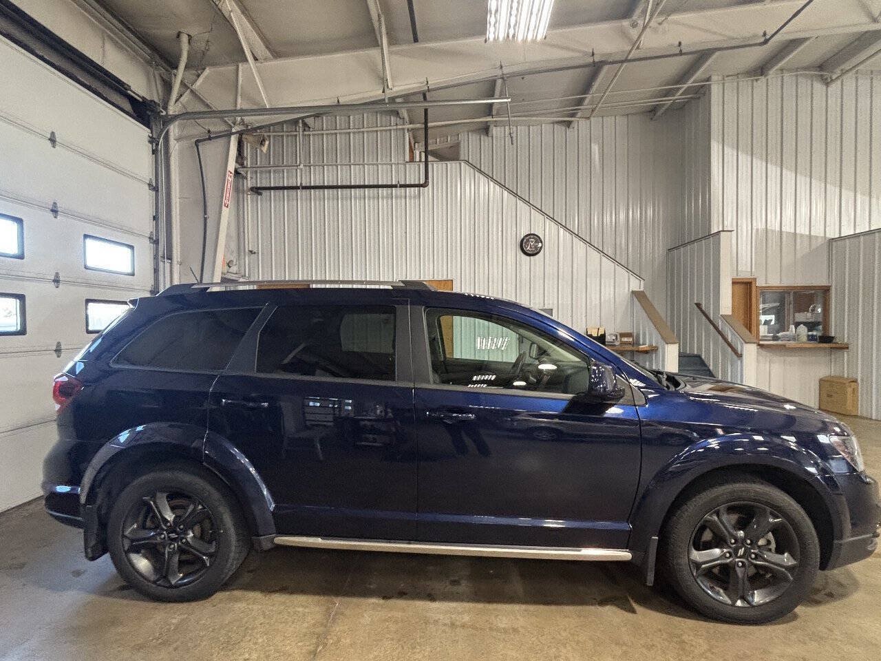 Used 2018 Dodge Journey Crossroad w/ Popular Equipment Group AWD/4WD image 8