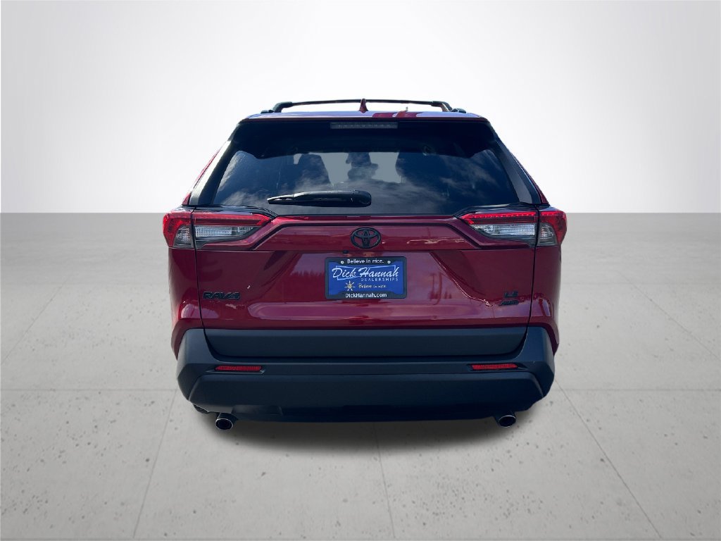 Used 2021 Toyota RAV4 LE AWD/4WD image 8