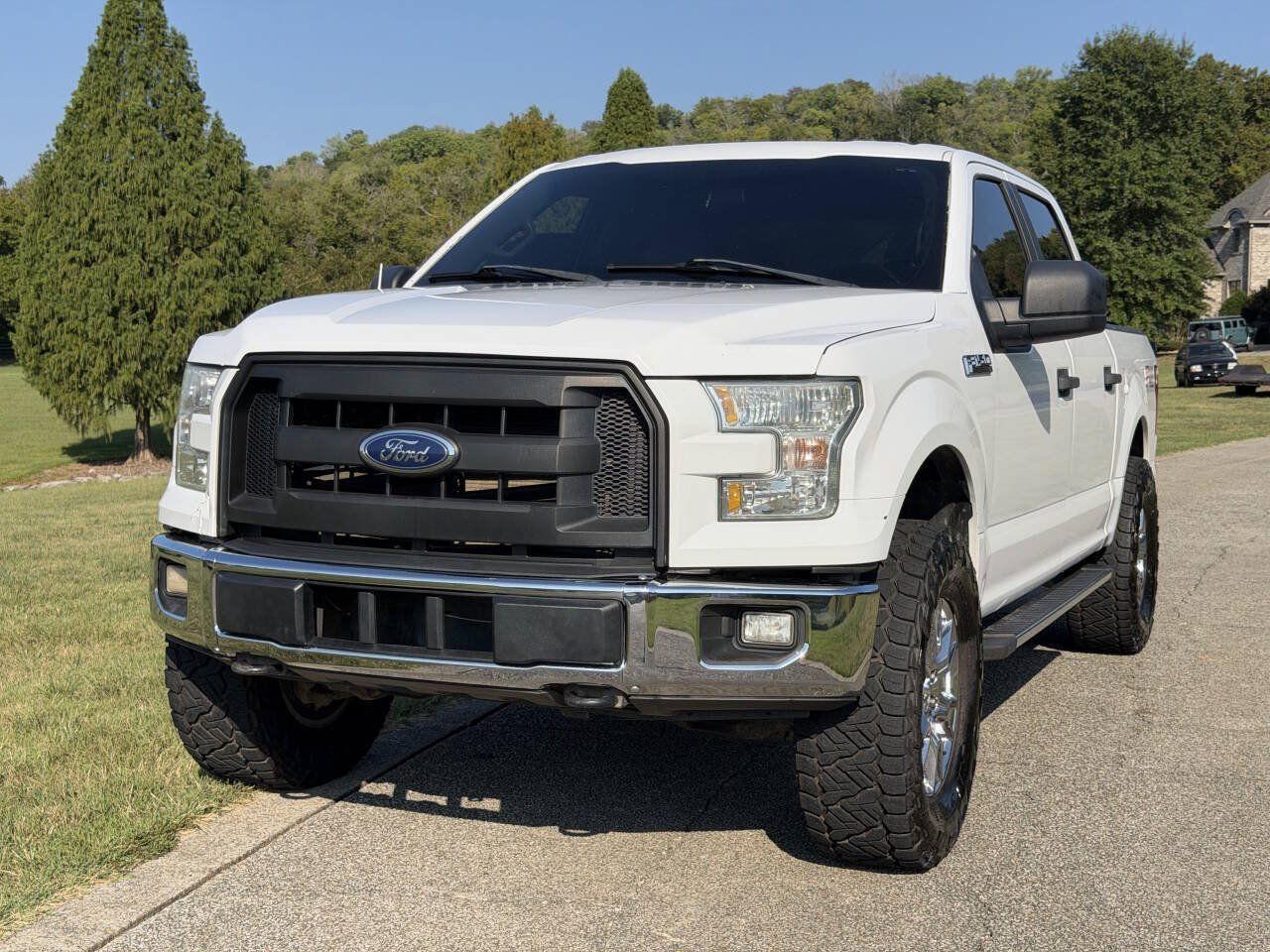 Used 2016 Ford F150 XL w/ Equipment Group 101A Mid AWD/4WD image 3