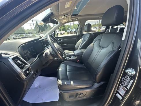 Used 2023 Kia Sorento SX AWD/4WD image 23
