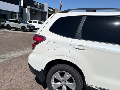 Used 2016 Subaru Forester 2.5i Premium w/ All-Weather Package AWD/4WD image 7